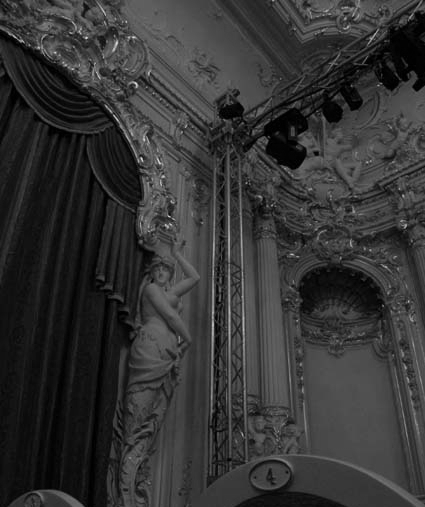 Худрук «Санкт-Петербургъ-Опера» поставил вопрос о привилегированных театрах